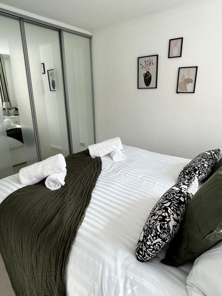 Stylish 3 Bed House Hitchin Villa Ngoại thất bức ảnh